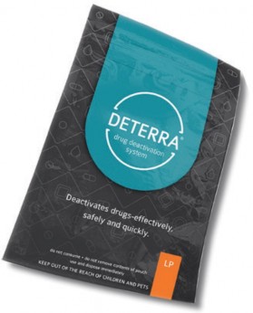 Photo of a Deterra drug deactivation pouch.